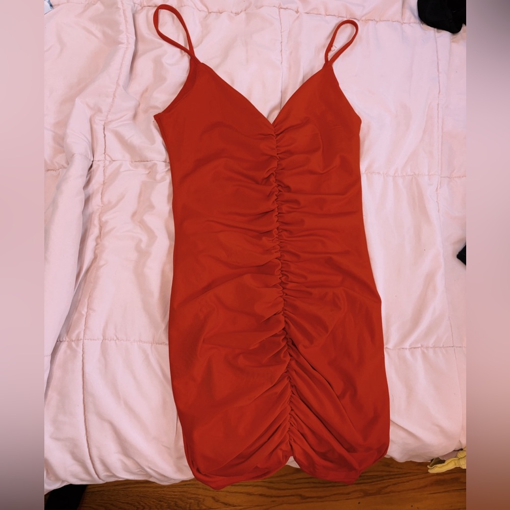 cute red dress!!